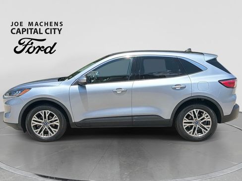 Used 2022 Ford Escape SEL w/ Technology Package AWD/4WD image 8