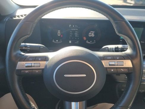 Used 2025 Hyundai Kona SEL image 15