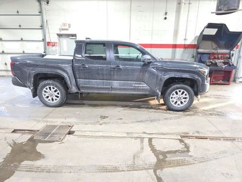 New 2026 Toyota Tacoma SR5 image 4