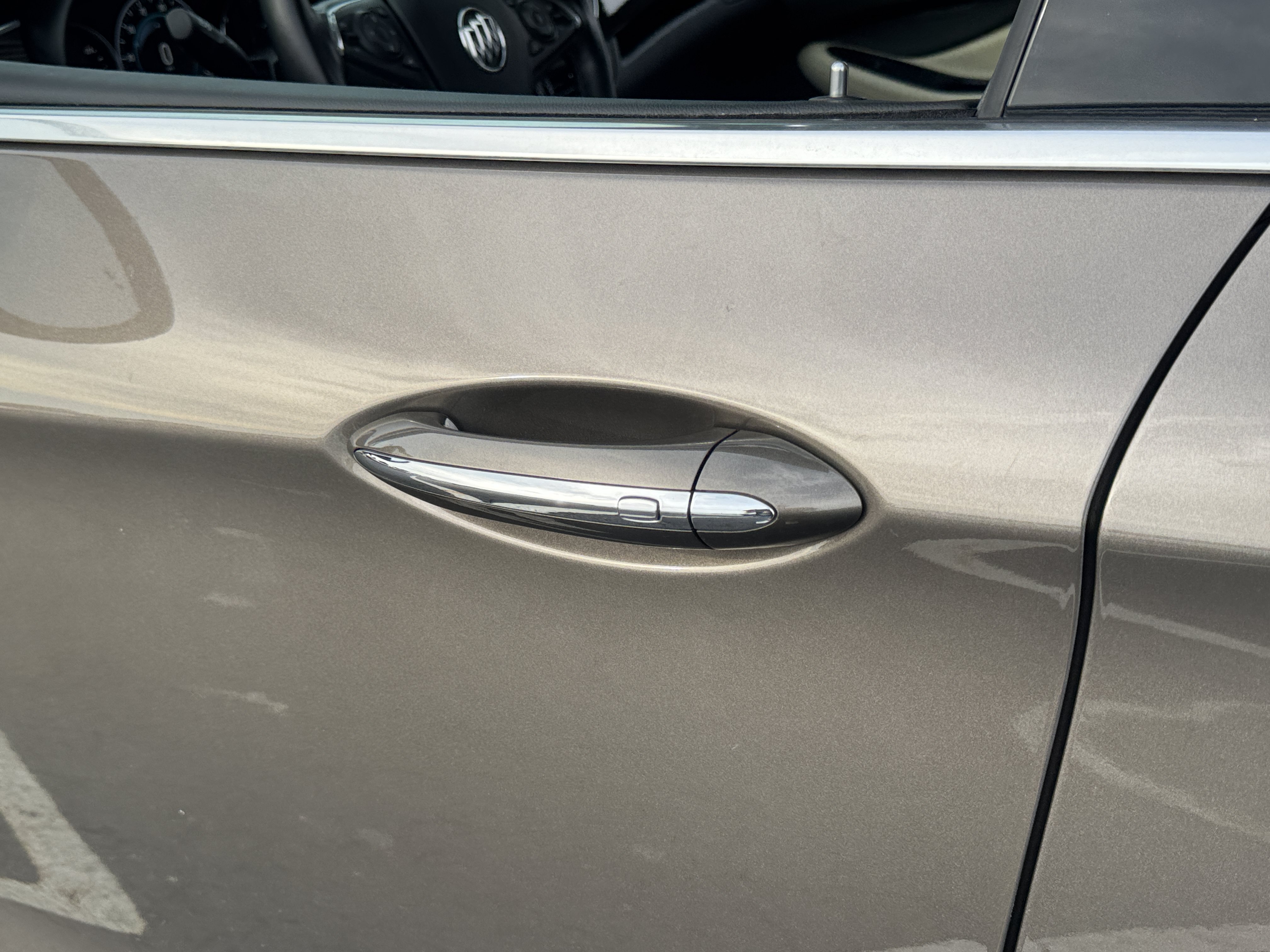 Used 2019 Buick Envision Premium AWD/4WD image 20