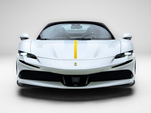 Used 2024 Ferrari SF90 Spider AWD/4WD image 3