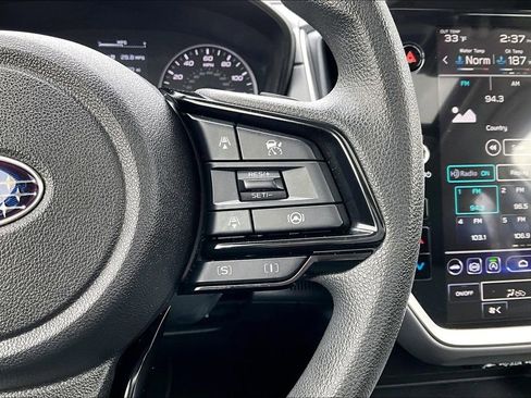 Used 2024 Subaru Crosstrek 2.0i Premium image 19