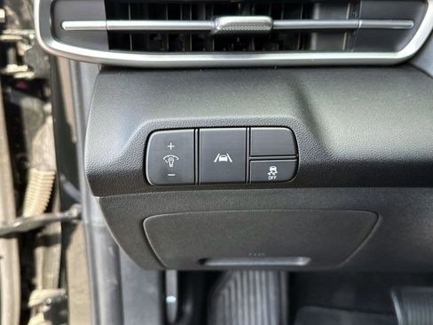 Used 2022 Hyundai Elantra SEL w/ Convenience Package image 31