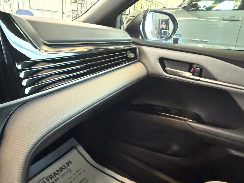 Used 2025 Toyota Camry SE w/ Multimedia Upgrade Package FWD image 15