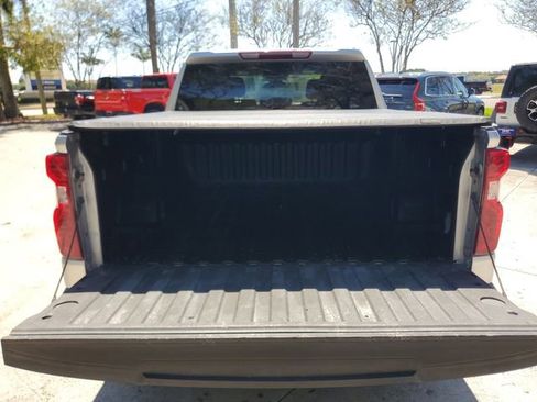Certified 2022 Chevrolet Silverado 1500 Custom image 8
