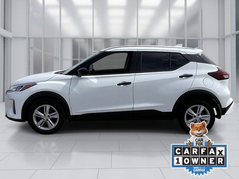 Used 2024 Nissan Kicks S FWD image 3
