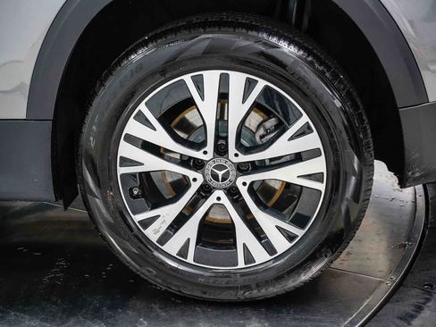 Used 2026 Mercedes-Benz GLB 250 image 10