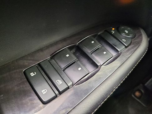 Used 2015 Buick Enclave Leather AWD/4WD image 27