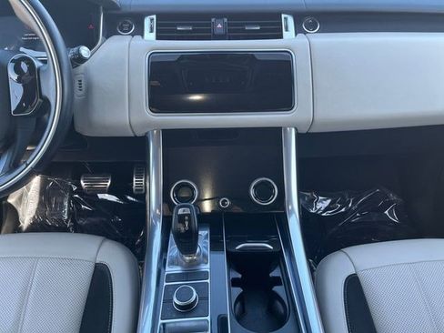 Used 2018 Land Rover Range Rover Sport Supercharged AWD/4WD image 17