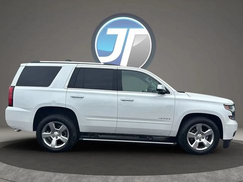 Used 2017 Chevrolet Tahoe Premier RWD image 4
