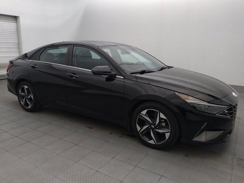 Used 2022 Hyundai Elantra Limited FWD image 11
