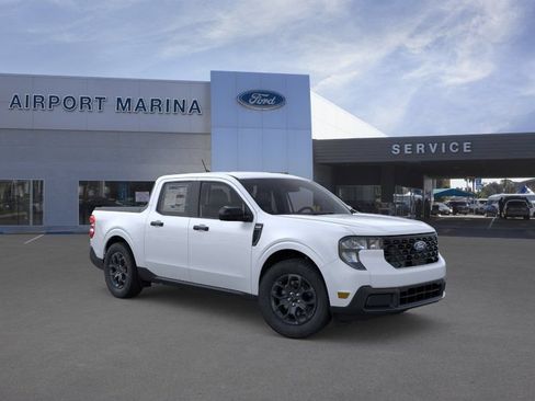New 2025 Ford Maverick XLT w/ XLT Luxury Package FWD image 8