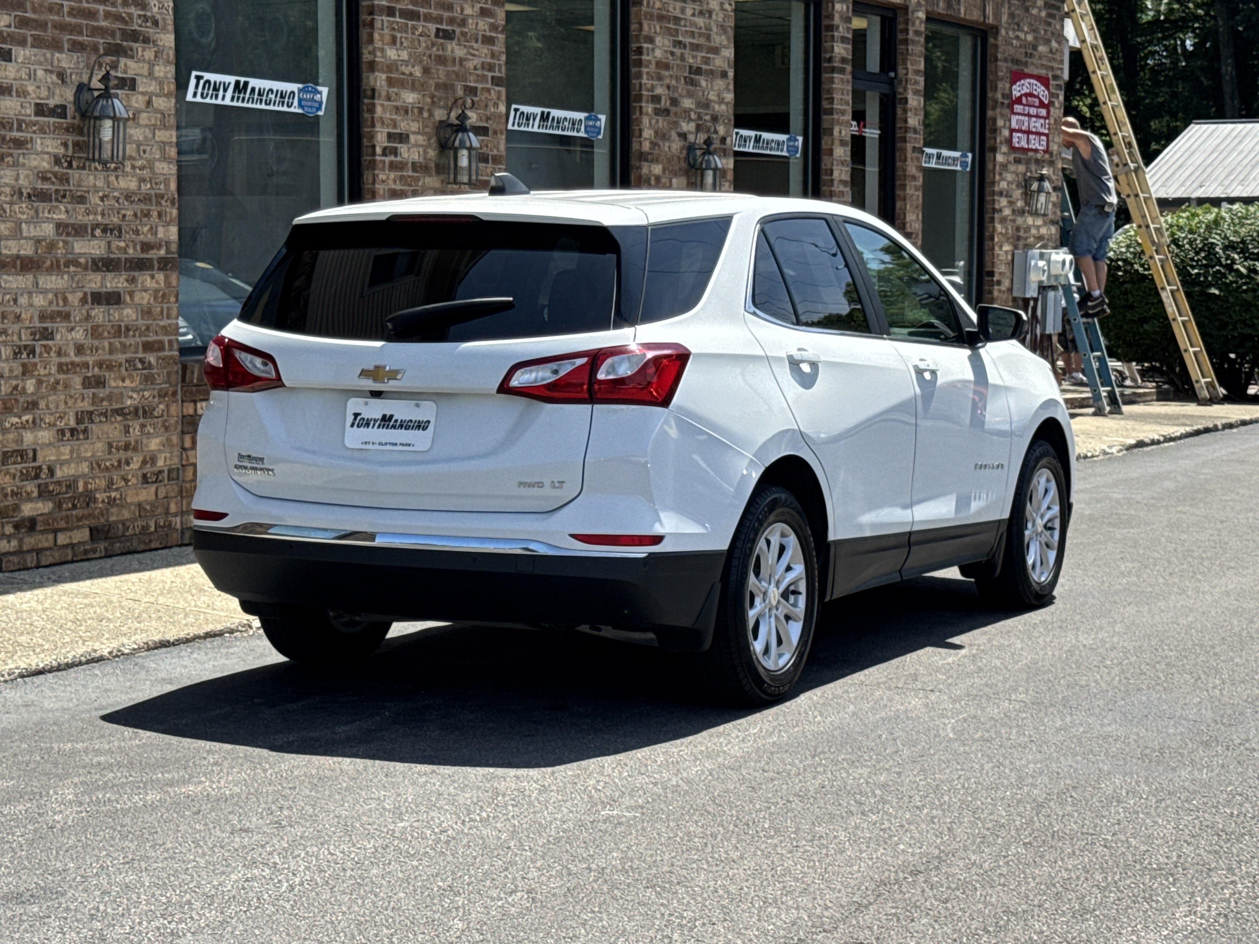 Used 2021 Chevrolet Equinox LT AWD/4WD image 5