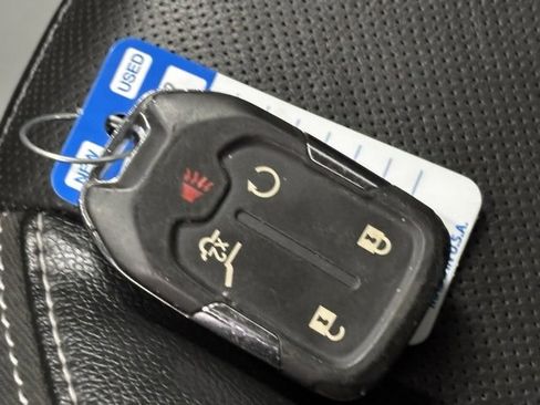 Used 2023 GMC Terrain SLT image 31