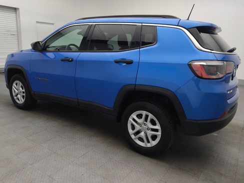 Used 2021 Jeep Compass Sport image 3