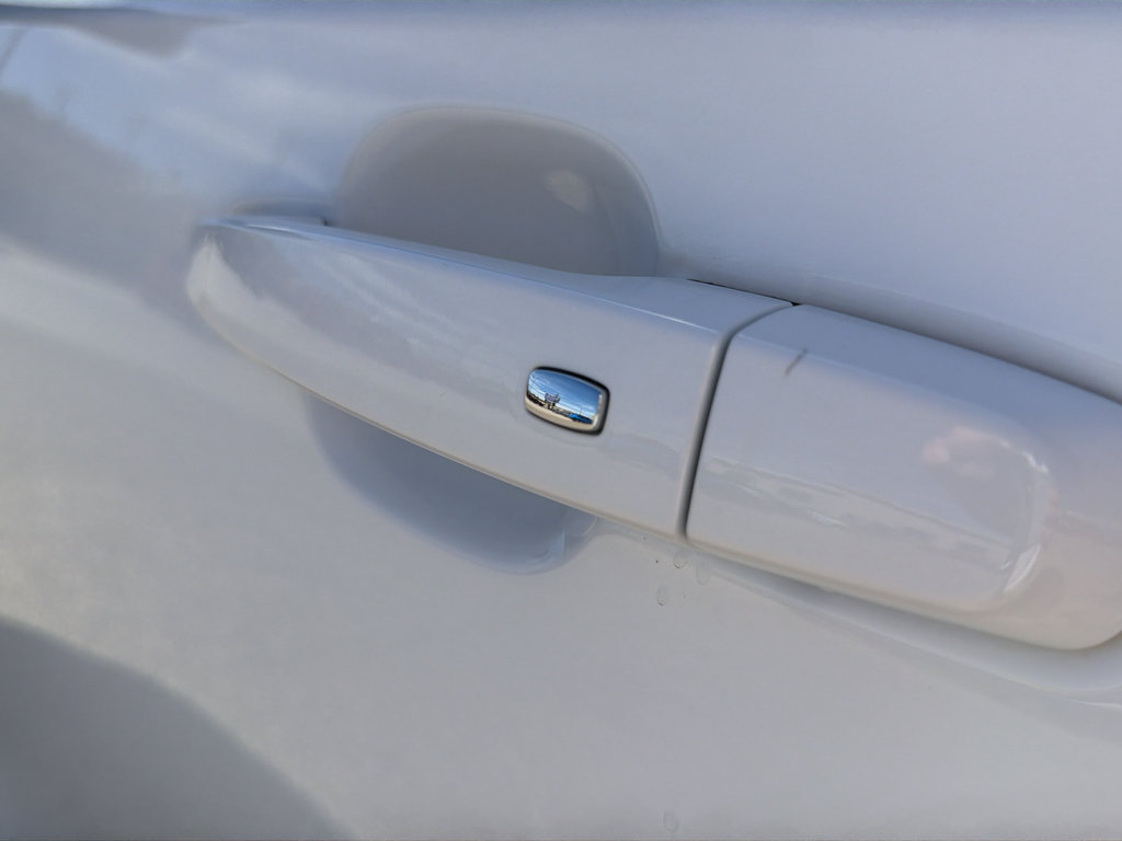 Used 2024 GMC Terrain SLT w/ Elevation Edition AWD/4WD image 12