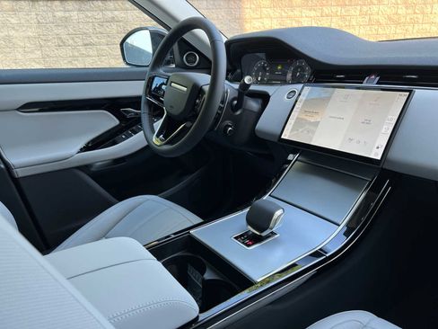 Certified 2025 Land Rover Range Rover Evoque S image 11