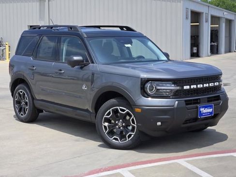 New 2025 Ford Bronco Sport Outer Banks w/ Outer Banks Tech Package+ image 2