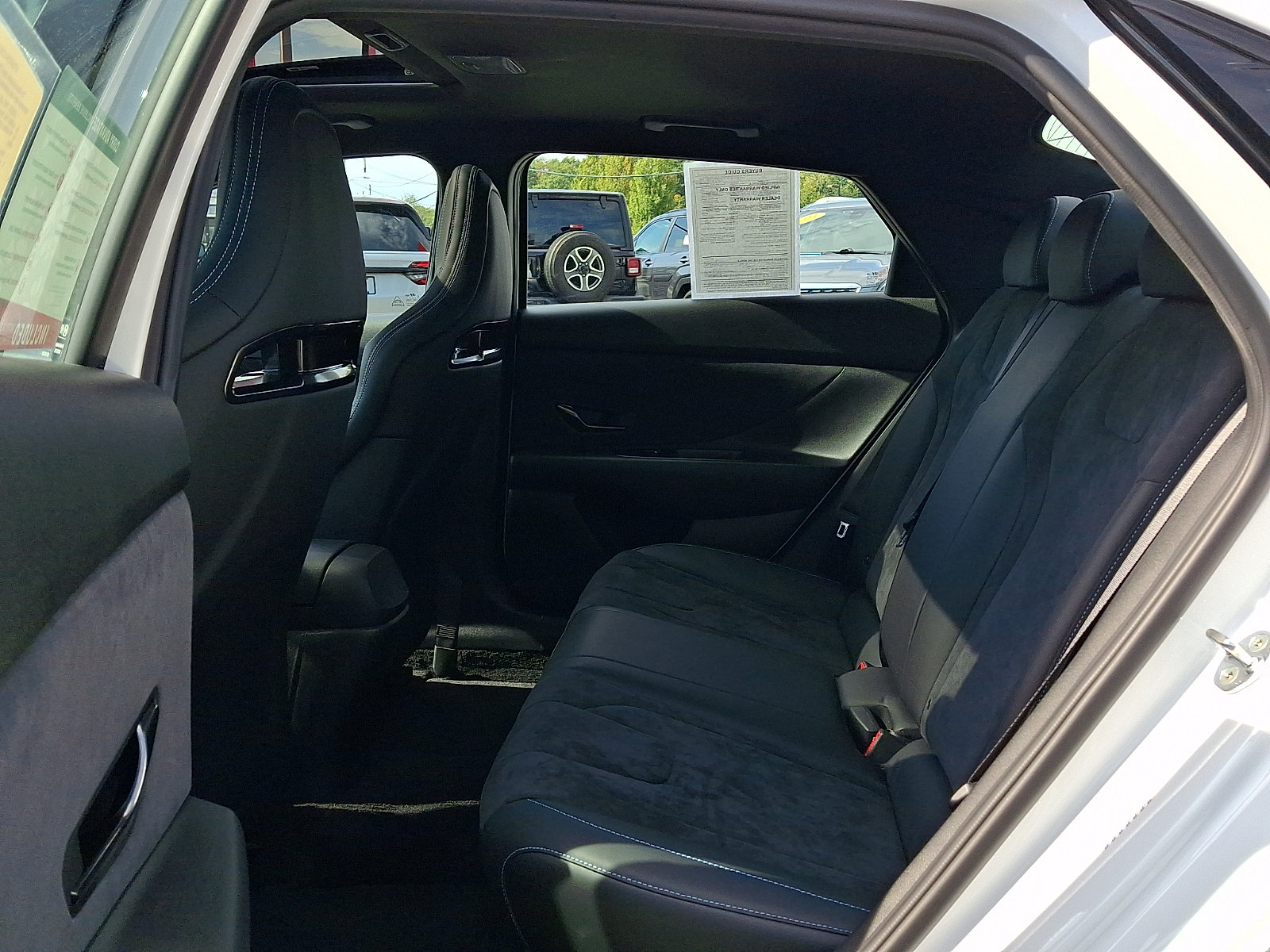 Used 2023 Hyundai Elantra N FWD image 11