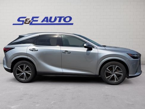 Used 2023 Lexus RX 350 Premium w/ Accessory Package (Z1) AWD/4WD image 5