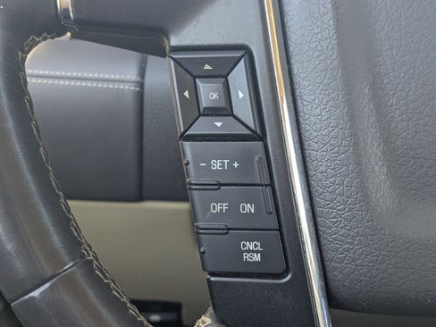 Used 2017 Lincoln Navigator Reserve image 29