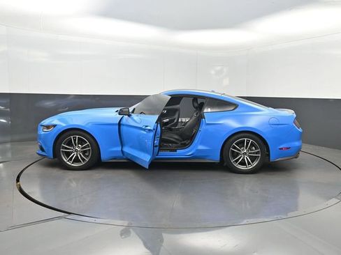 Used 2017 Ford Mustang Premium RWD image 38