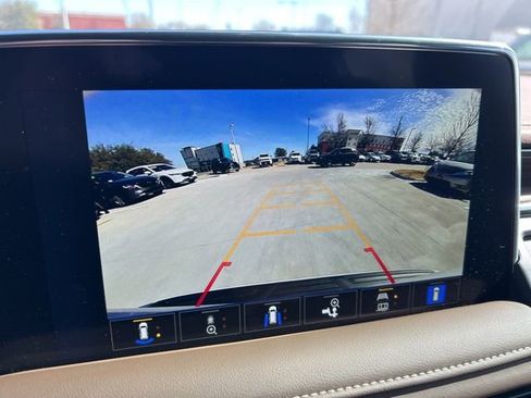 Used 2024 Chevrolet Tahoe High Country image 21