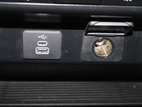 Used 2024 Ford F250 XLT image 47