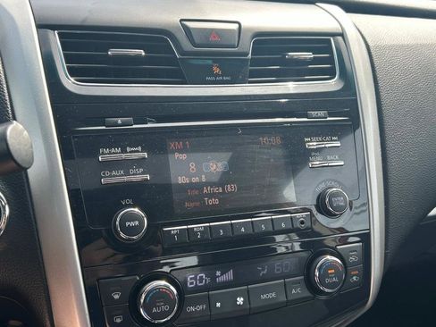 Used 2013 Nissan Altima 3.5 SV image 26