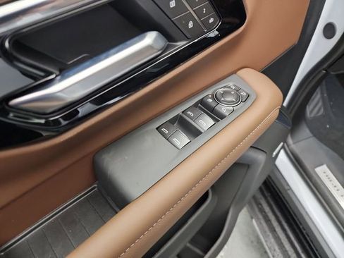 New 2026 Chevrolet Suburban High Country w/ Sun And Tow Package image 16