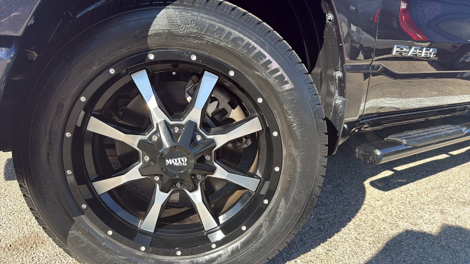 Used 2021 RAM 1500 Lone Star AWD/4WD image 29
