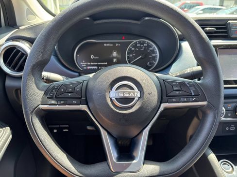 Used 2025 Nissan Versa SV FWD image 25