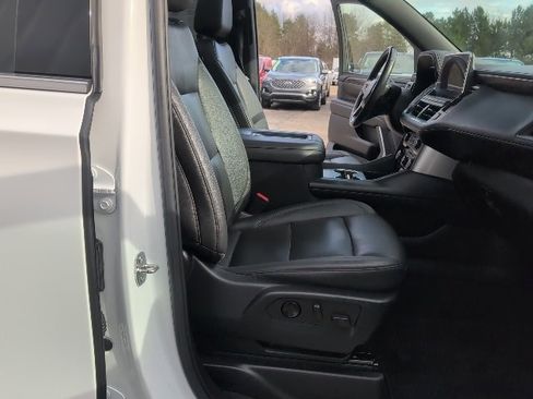 Used 2022 Chevrolet Tahoe LT w/ LT Signature Plus Package image 49