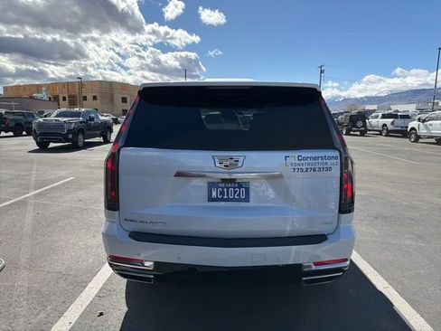 Used 2025 Cadillac Escalade Premium Luxury w/ Touring Package image 9