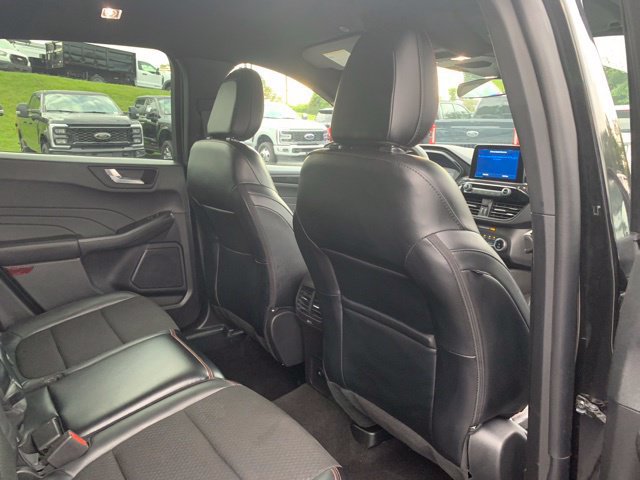 Used 2025 Ford Escape ST-Line Select AWD/4WD image 12