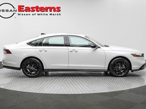 Used 2025 Honda Accord SE image 4