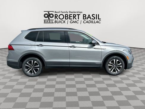 Used 2023 Volkswagen Tiguan S AWD/4WD image 9