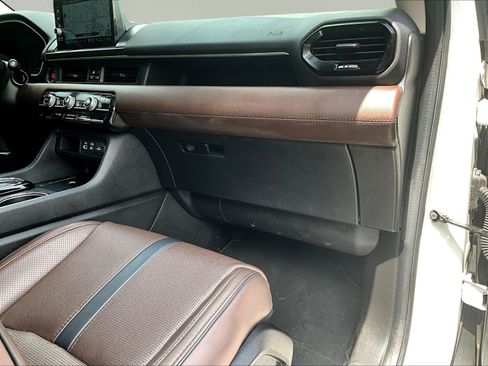 Used 2023 Honda Pilot Elite image 27