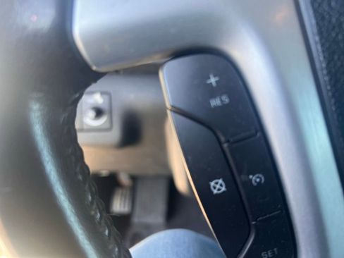 Used 2010 Chevrolet Traverse LT w/ Personal Connectivity Package image 13