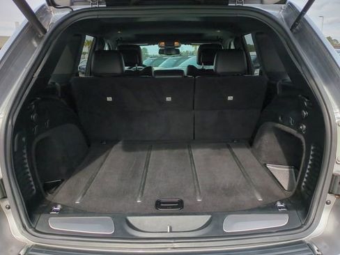 Used 2016 Jeep Grand Cherokee Limited image 13