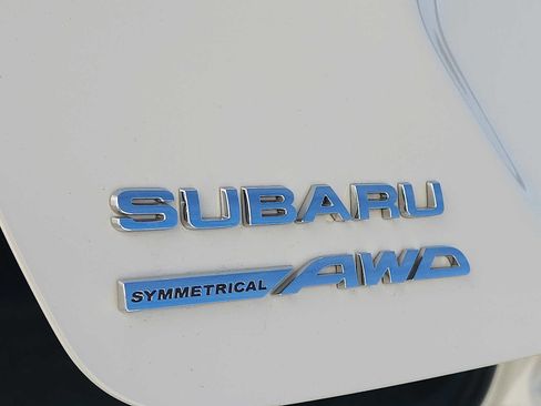 Certified 2025 Subaru Crosstrek 2.0i Premium image 30
