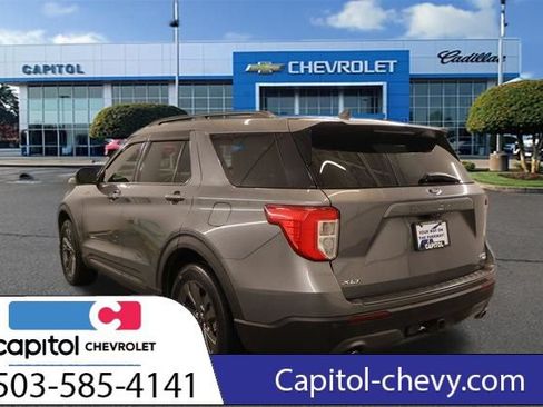 Used 2021 Ford Explorer XLT w/ Equipment Group 202A AWD/4WD image 6