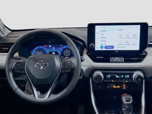 Used 2023 Toyota RAV4 Limited image 21