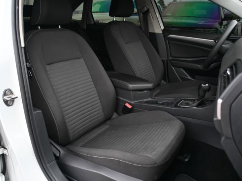 Used 2023 Volkswagen Jetta S image 17