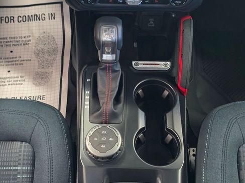 New 2025 Ford Bronco Heritage Edition image 11