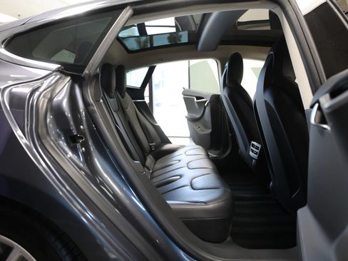 Used 2015 Tesla Model S 85D AWD/4WD image 42