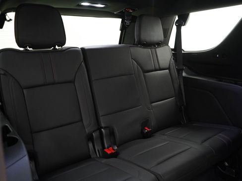 Used 2023 Chevrolet Tahoe RST w/ Luxury Package AWD/4WD image 13