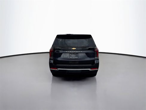 Certified 2025 Chevrolet Suburban LS image 6