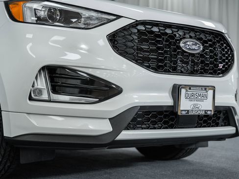 Used 2023 Ford Edge ST image 11