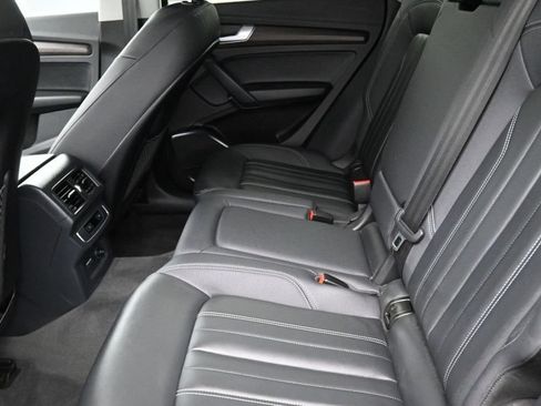 Used 2023 Audi Q5 2.0T Premium w/ Convenience Package AWD/4WD image 10